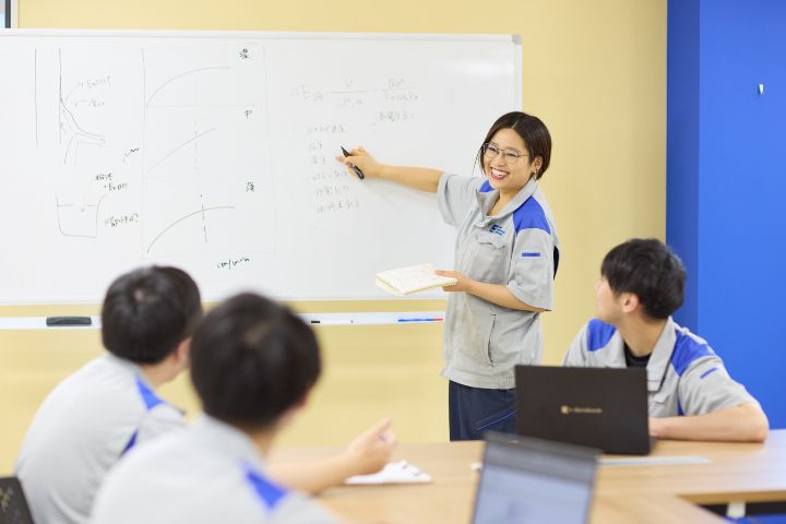 【WEB座談会】理系限定/化学素材メーカーで働く開発職について知る！※7月3日(金)開催