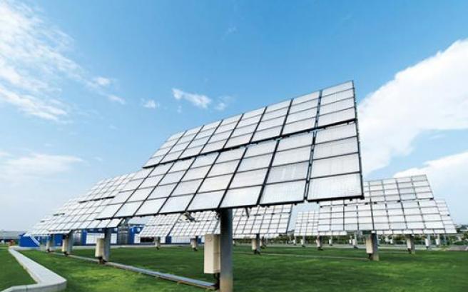 集光型太陽光発電装置(CPV)