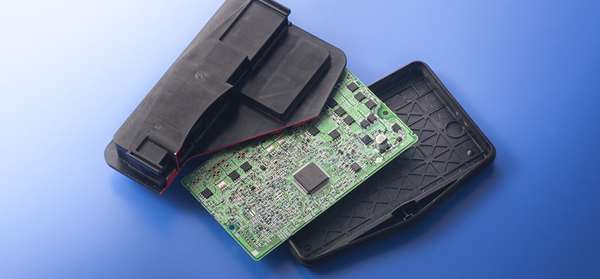 エレクトロニクス製品(リレーボックス)